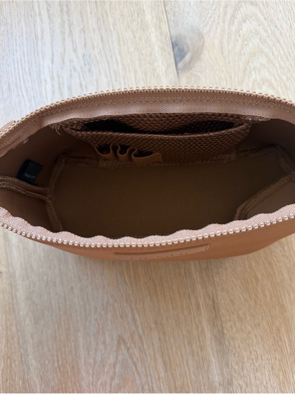 Dagne Dover Camel Tan Hunter Toiletry Bag - Picture 5 of 9
